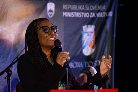 Lori Williams & Band 17.7 (19)